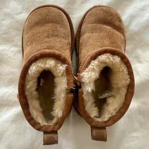 UGG Brown Kids Boots with Plush Cream Interior